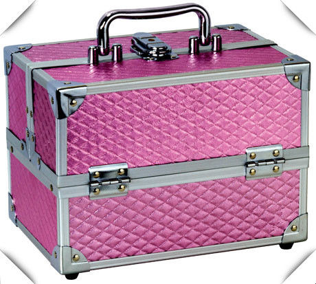 Pink Aluminum Beauty Case , Portable Aluminum Cosmetic Display Case